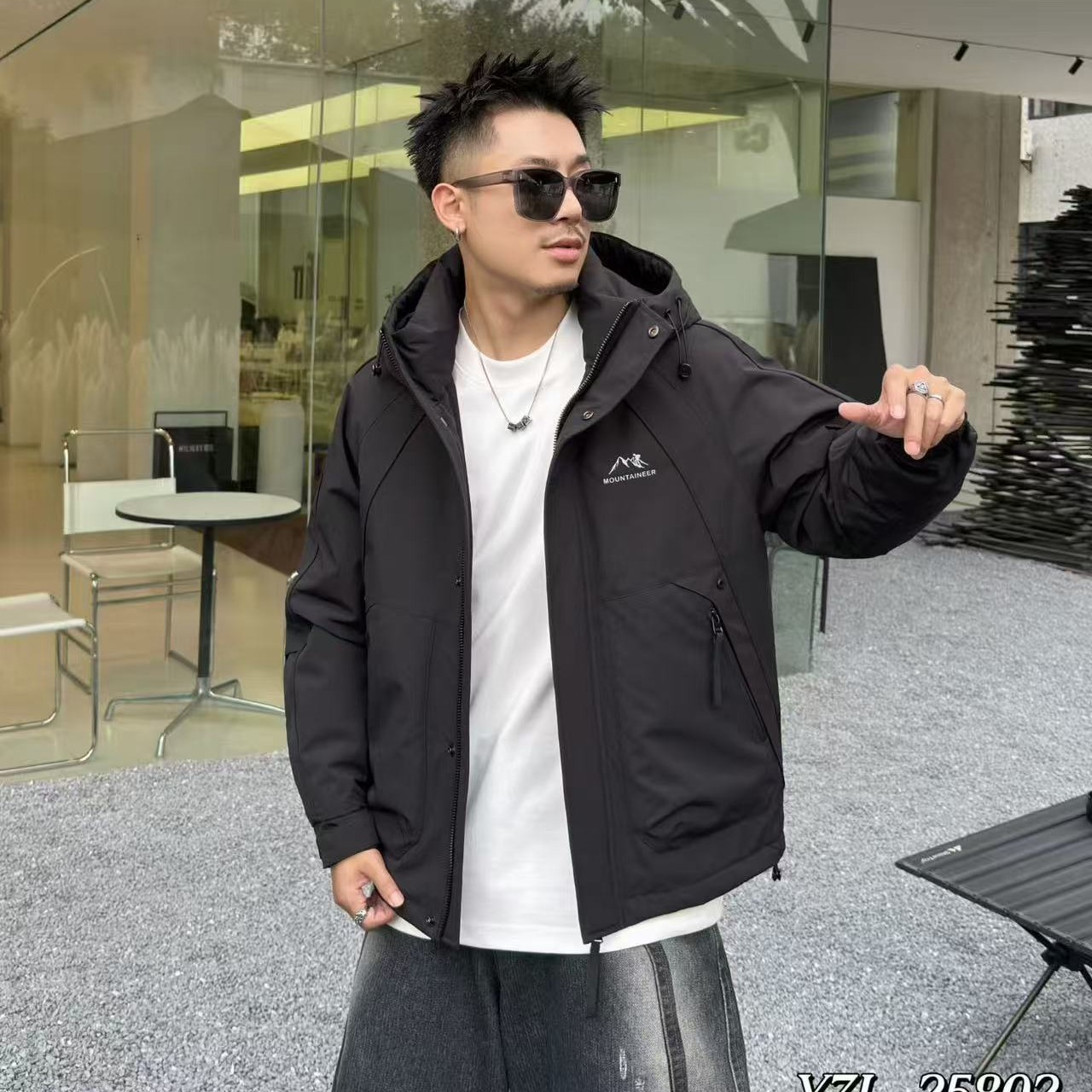 男士羽绒服冬季加厚2025新款保暖时尚百搭连帽外套潮牌男衣服