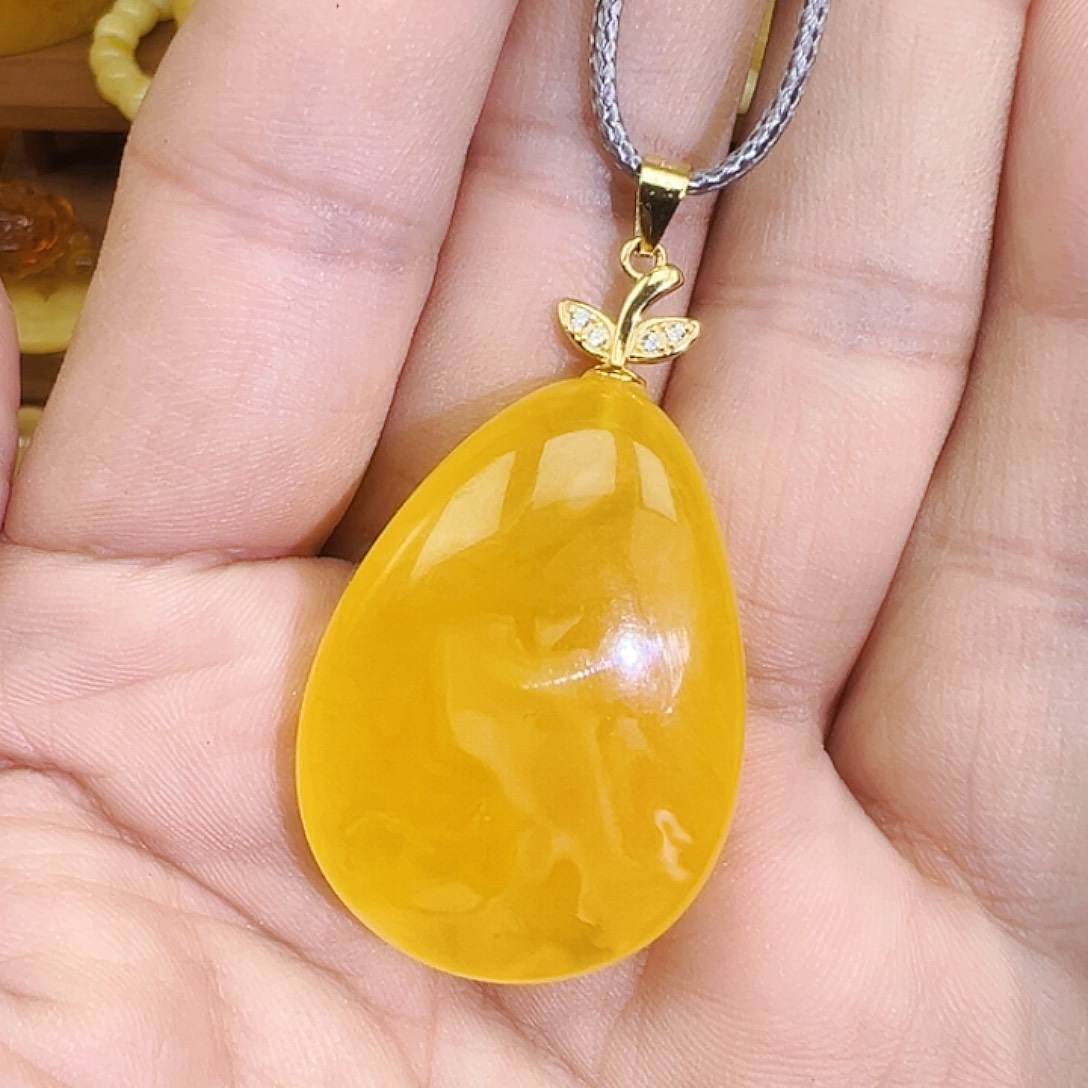 蜜蜡颈饰未镶嵌焦皮料水滴9克，特价福利