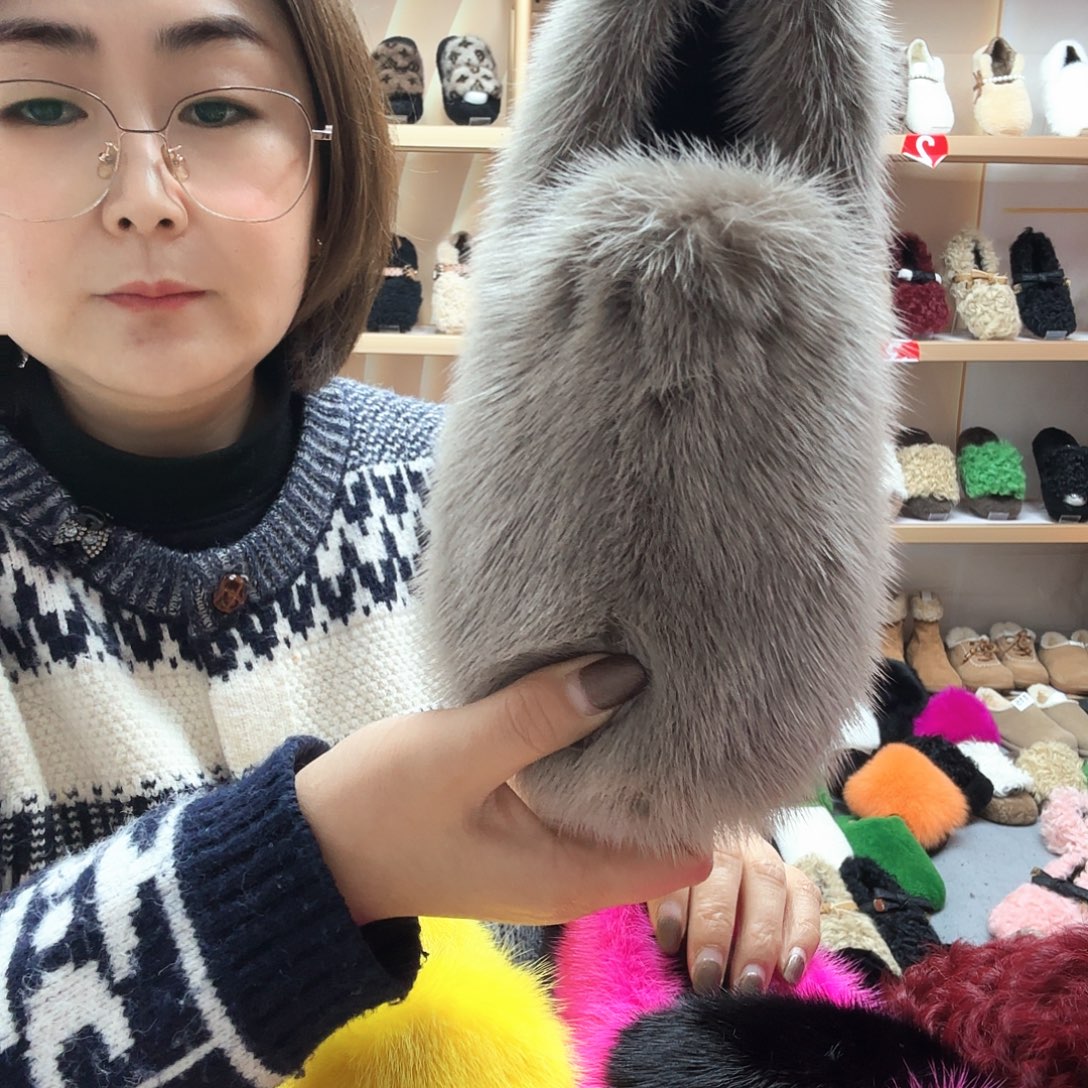 套趾款米灰色35码