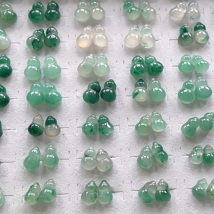 石英质玉（非洲翠）银S925镶嵌耳钉