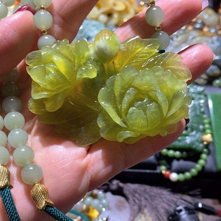 岫玉毛衣链未镶嵌