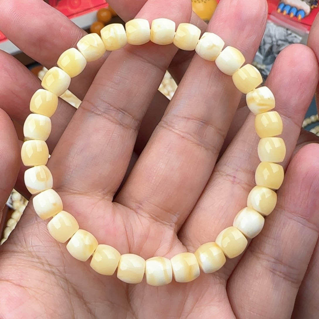 琥珀手链未镶嵌奶***?7咪