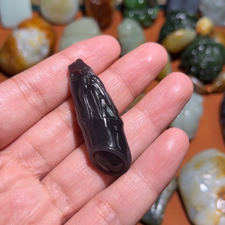 和田玉挂件未镶嵌