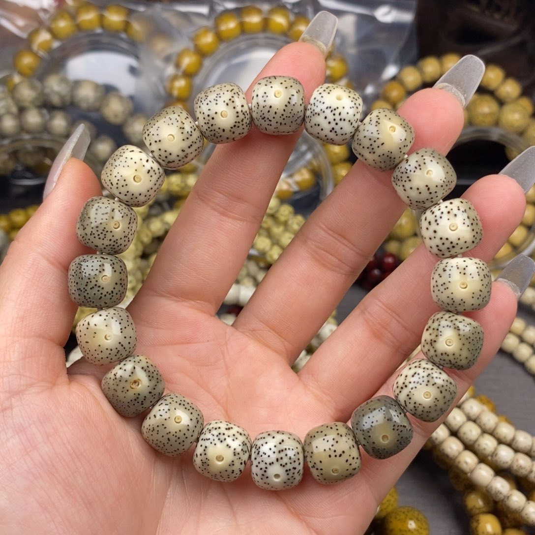 星月菩提吊坠11x12正月小眼睛