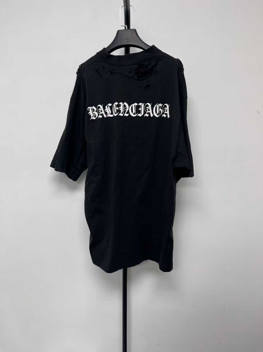 未使用 Balenciaga/巴黎世家 破洞后背字母印花短袖03008/03597