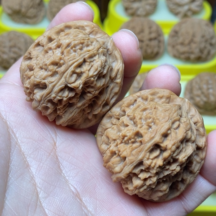 文玩核桃南疆石40