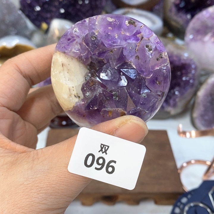 水晶大型摆件（非配饰）未镶嵌