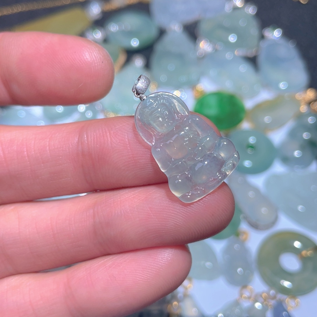 翡翠颈饰18K金镶嵌翡翠