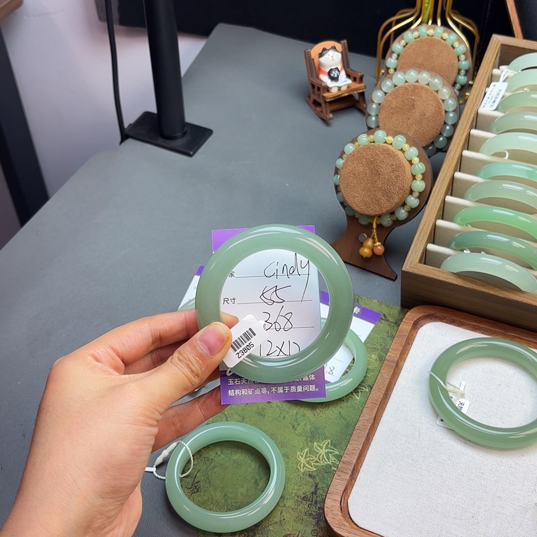 C***n东陵石未镶嵌手镯