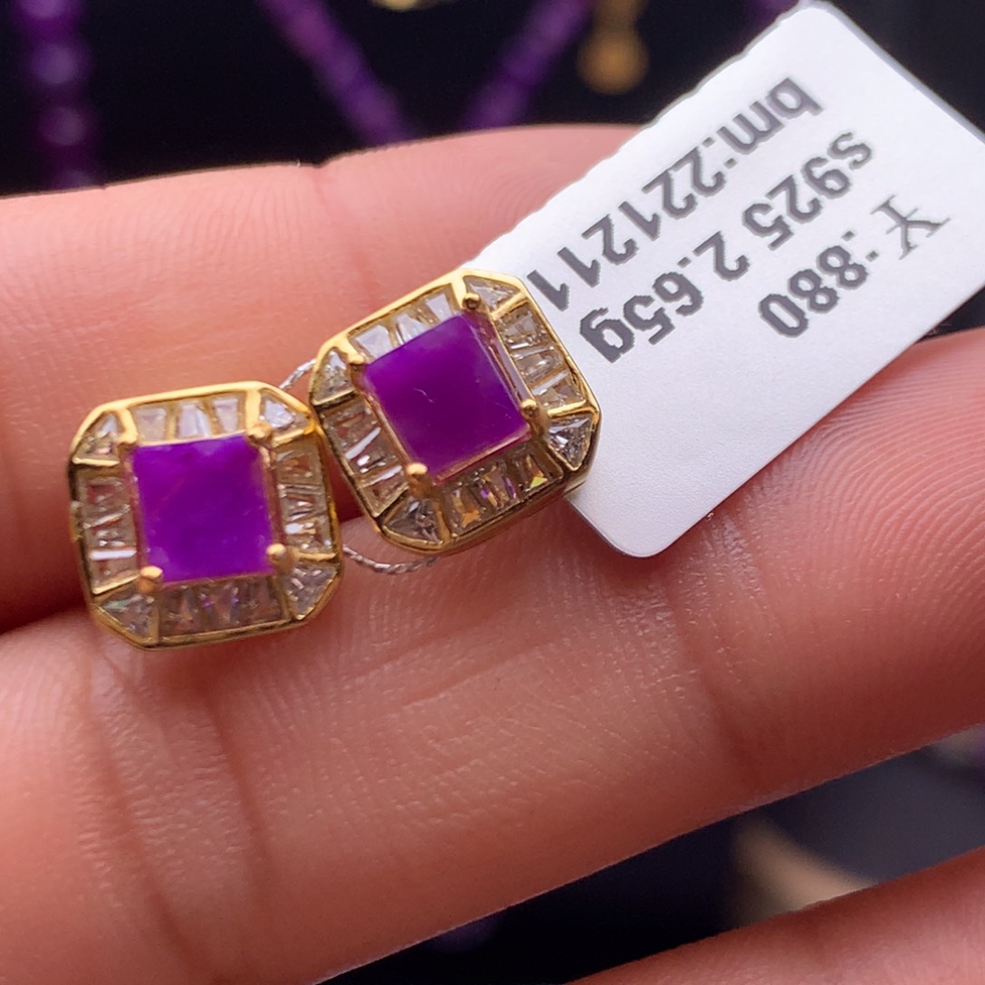 苏纪石（舒俱来）银S925镶嵌耳钉