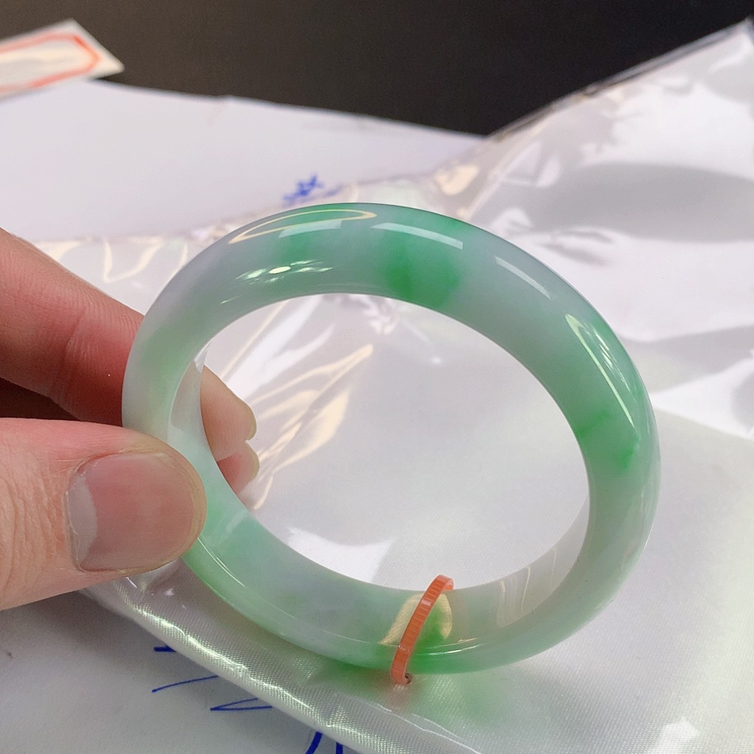 翡翠手镯未镶嵌070缅甸天然翡翠A货