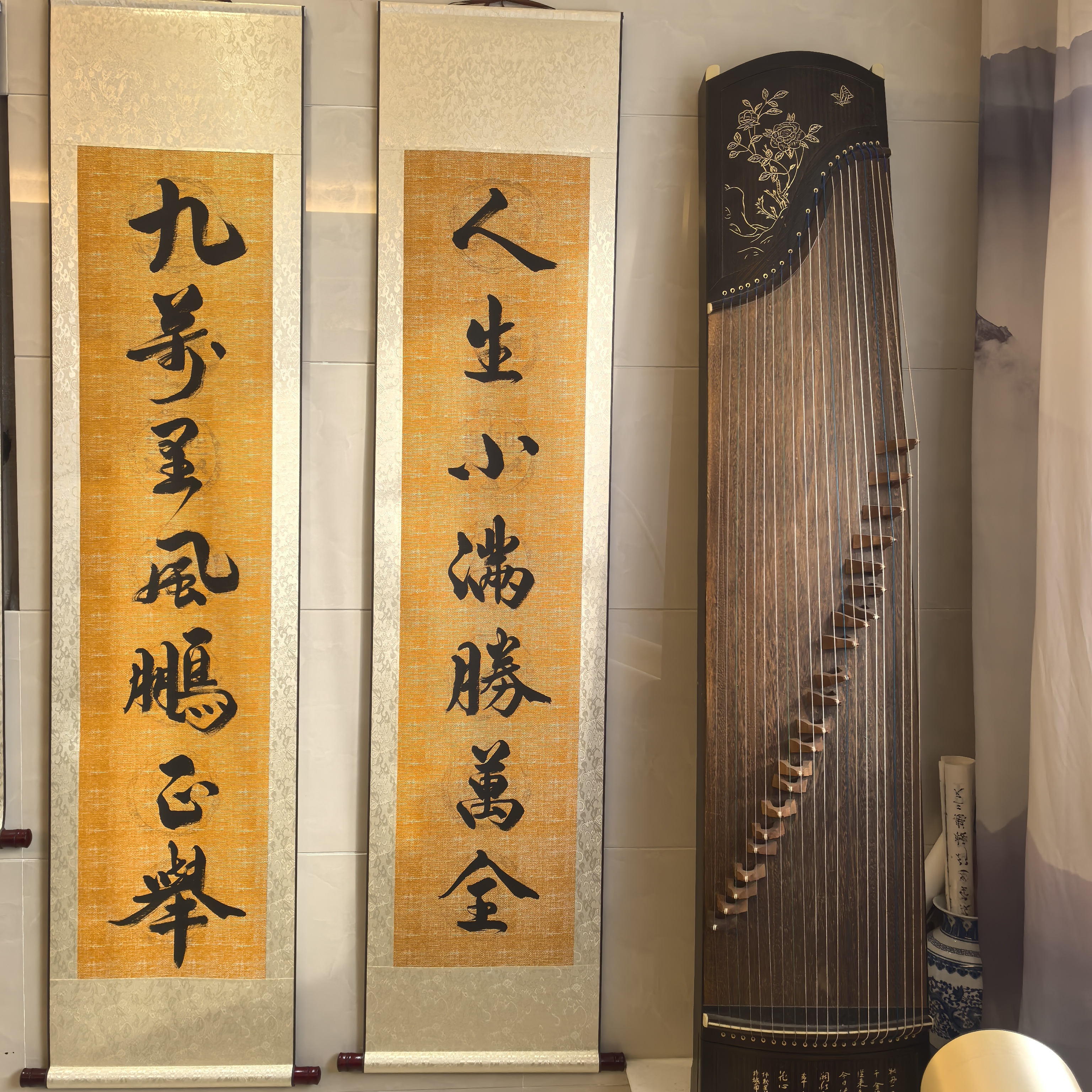 三小荷《对联》特惠作品，书法定制精工卷轴