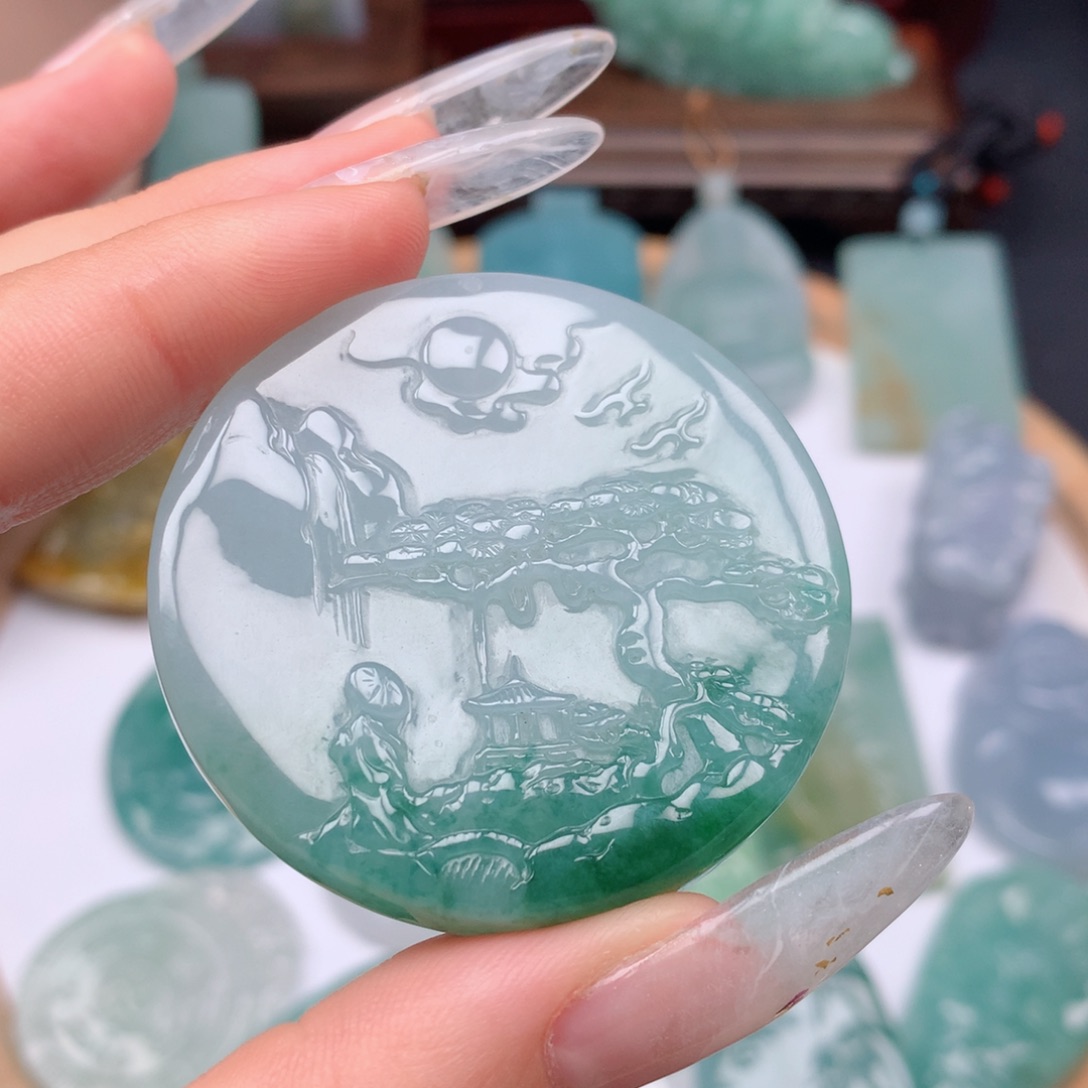 【闪购商品】翡翠颈饰未镶嵌米*米山水