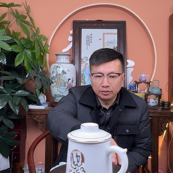 陶摆件景德镇陶瓷手工杯子