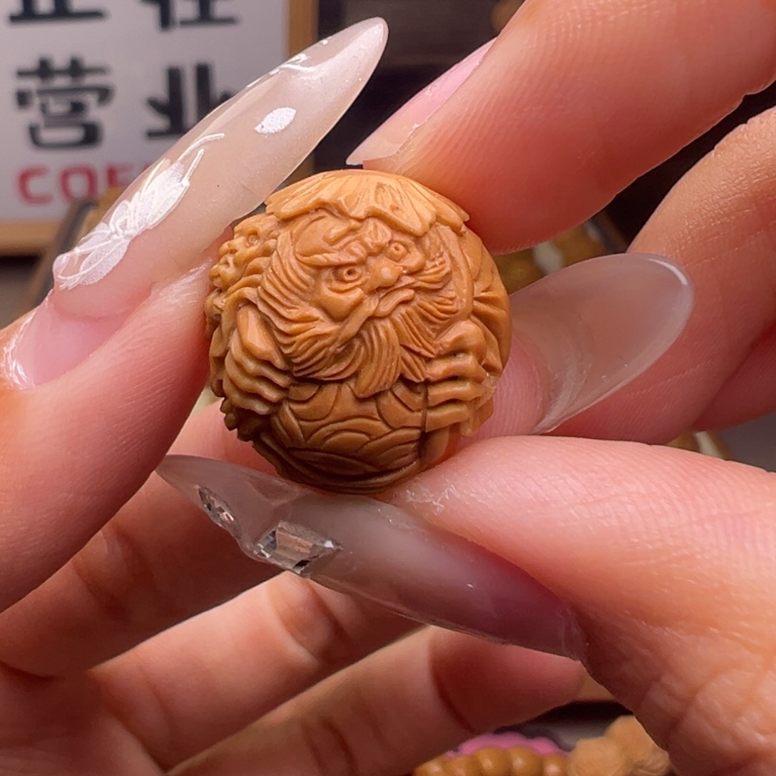 文玩核桃把件精修款钟馗戏五鬼18左右尺寸全品有正常封口线