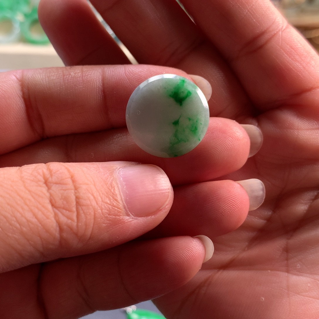 未镶嵌定制翡翠翡翠