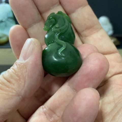 和田玉（碧玉）颈饰未镶嵌乌*