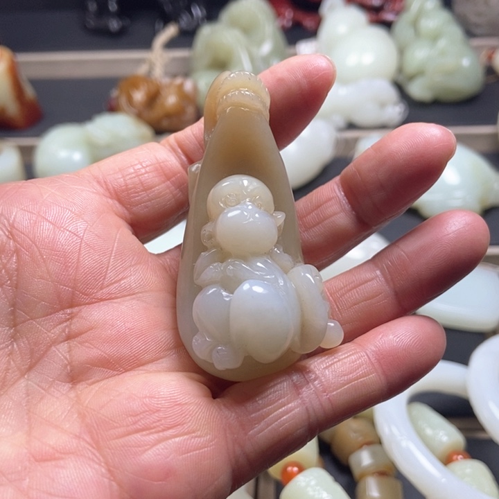 和田玉挂件未镶嵌