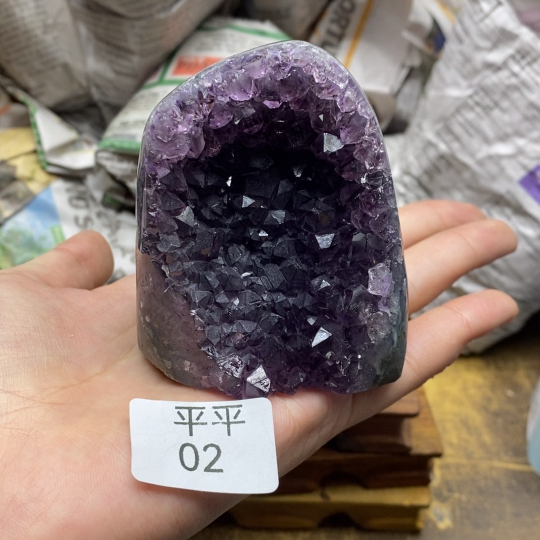 紫晶乌拉圭未镶嵌