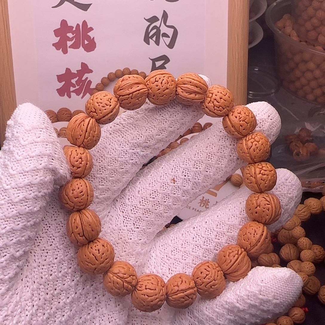 红***哥吊坠桃核11111111111