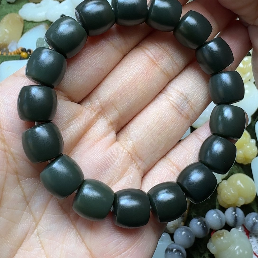 和田玉手链未镶嵌