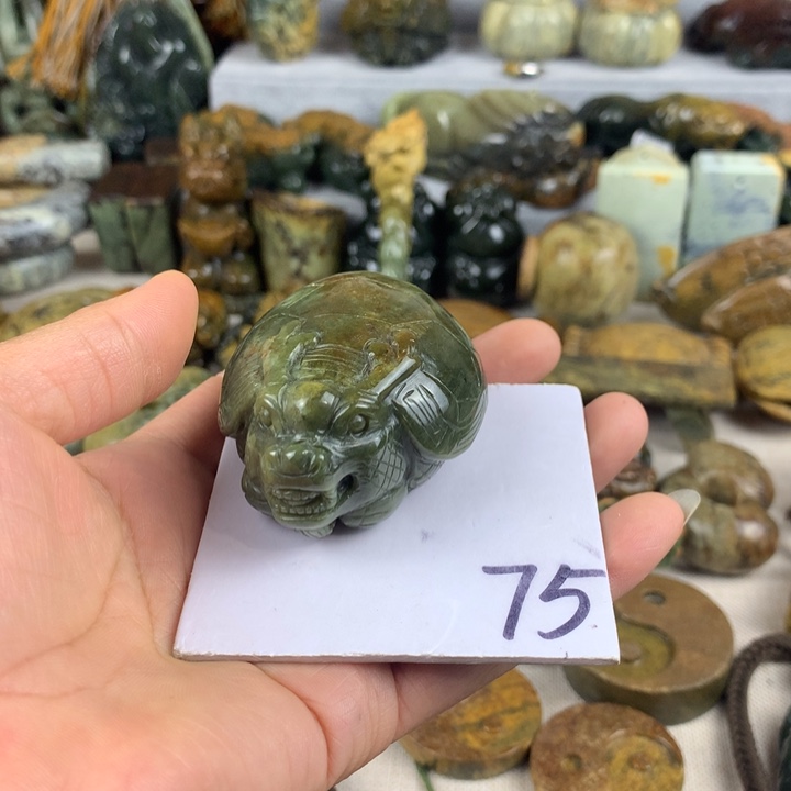 峰***华岫岩河磨玉（透闪石质玉）未镶嵌珠宝奇石