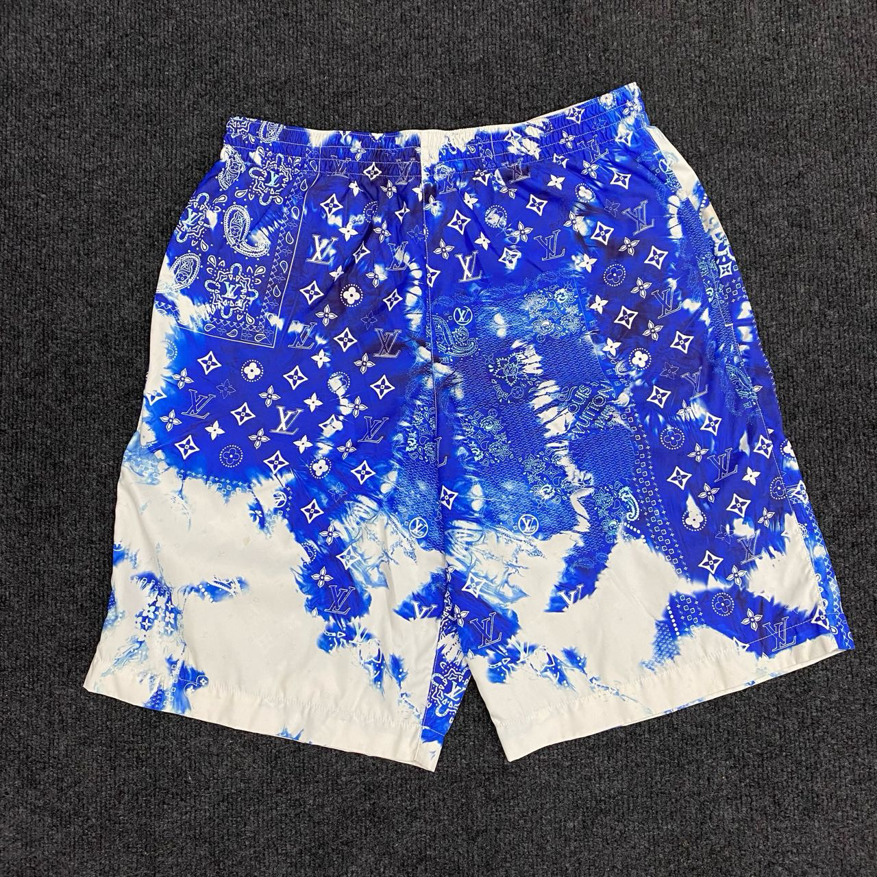 99新 LouisVuitton/路易威登 满印扎染宽松短裤/尺码M