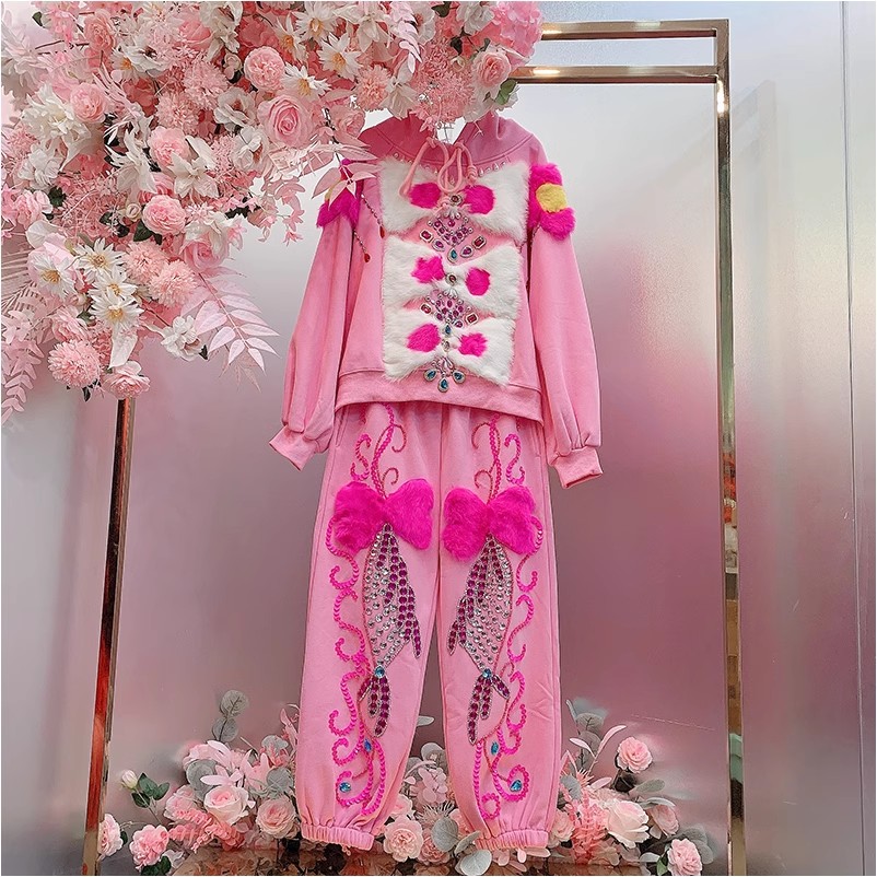 QD1033欧美设计师2024秋冬季新款重工钉钻刺绣拼皮毛休闲运动套装