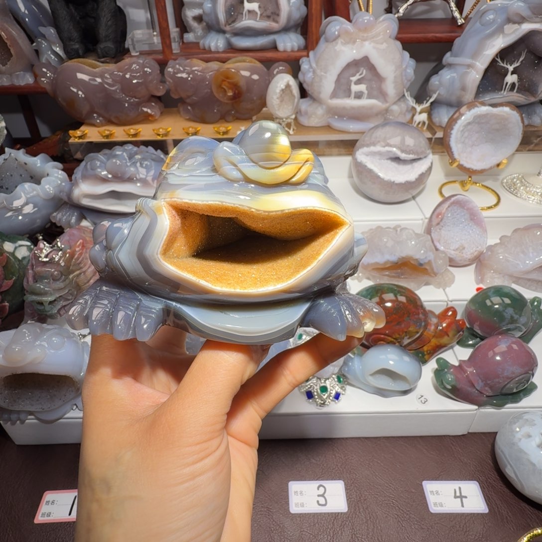 大***卜玛瑙/玉髓未镶嵌摆件