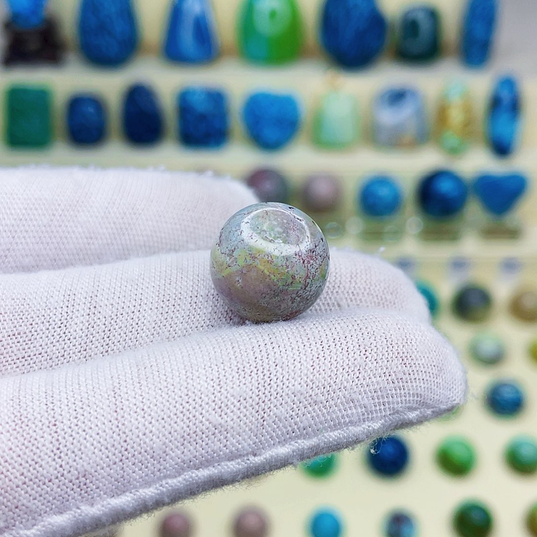 绿松石绿松石未镶嵌