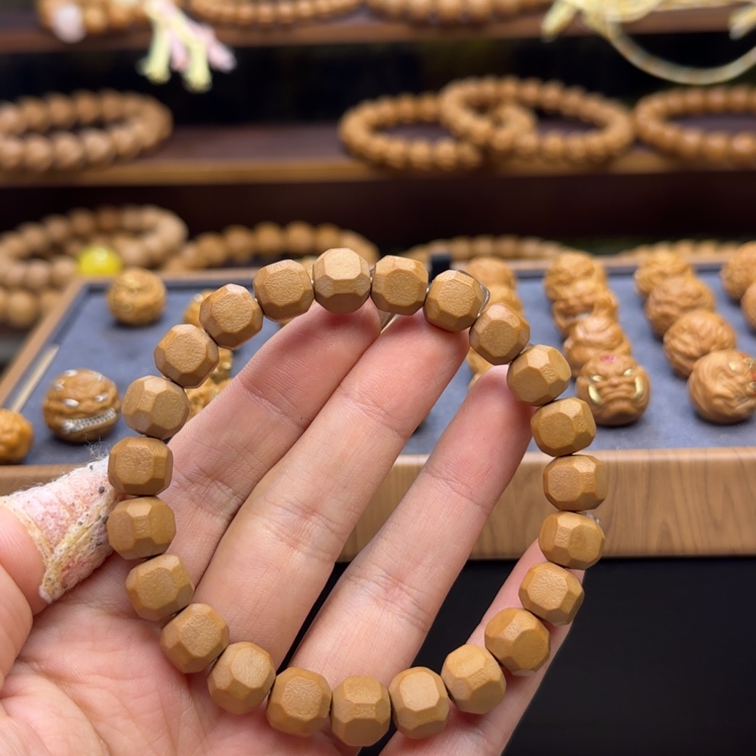 倪***生瑕疵款9.4六方孔道问题