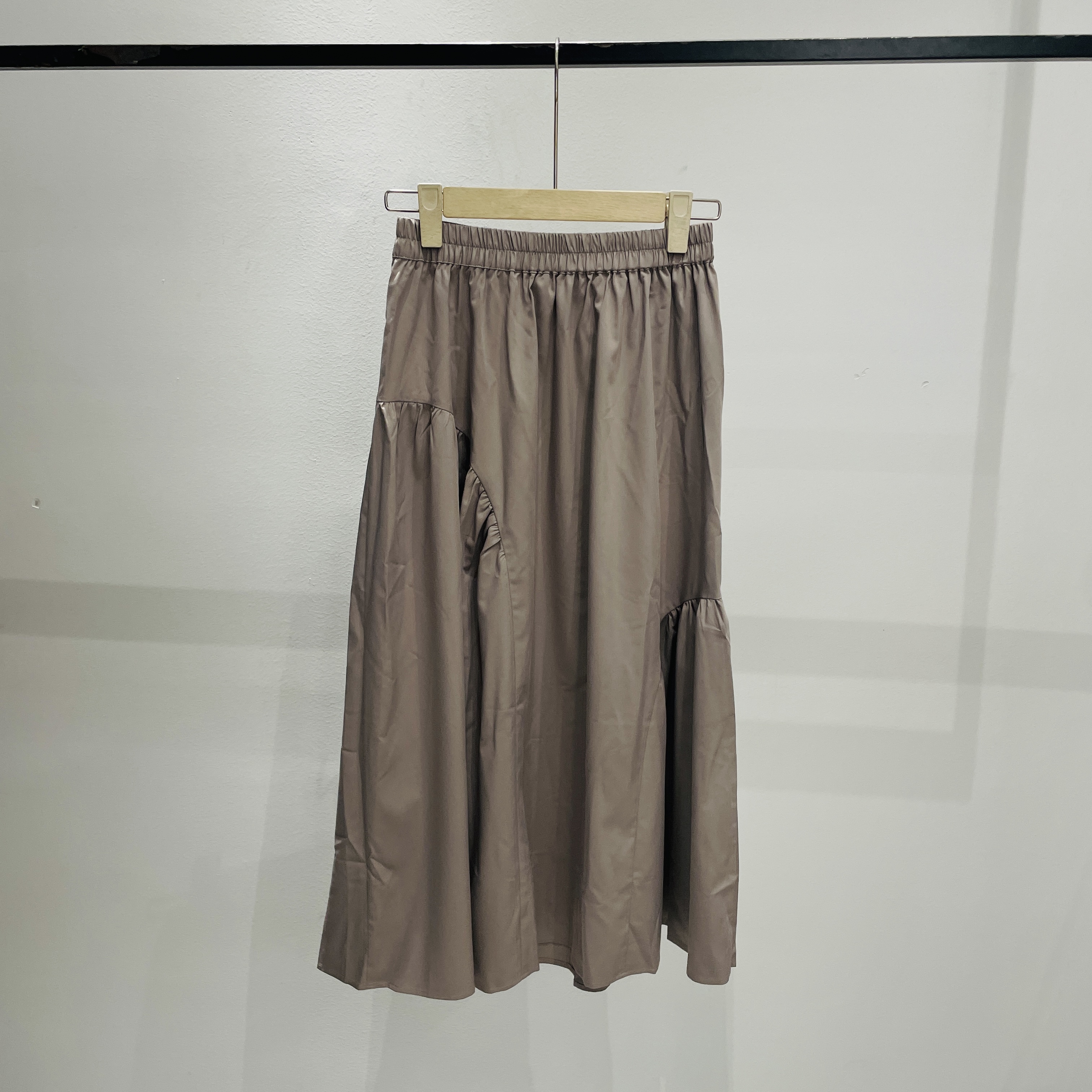 【麦丝】休闲百搭高腰显瘦法式通勤风松紧腰半身裙 CH-09501