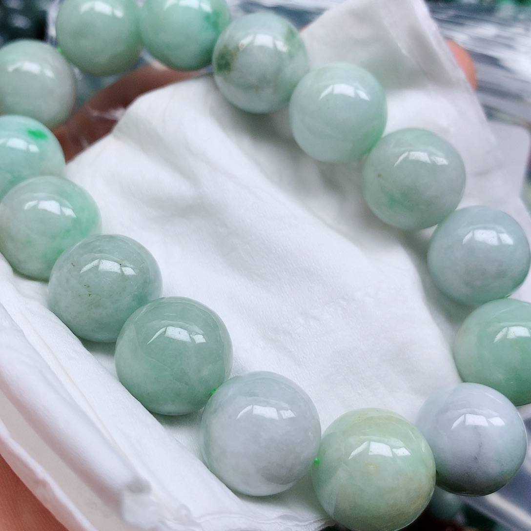 翡翠未镶嵌颈饰手串