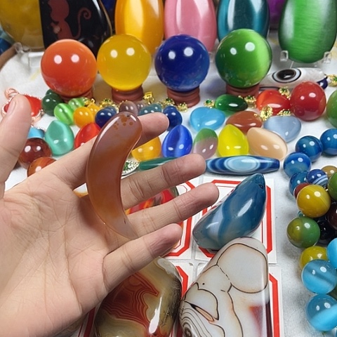 玛瑙/玉髓耳钉未镶嵌