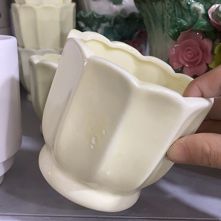 陶盆有孔 瑕疵针孔漏釉介意勿拍外口 10外高10