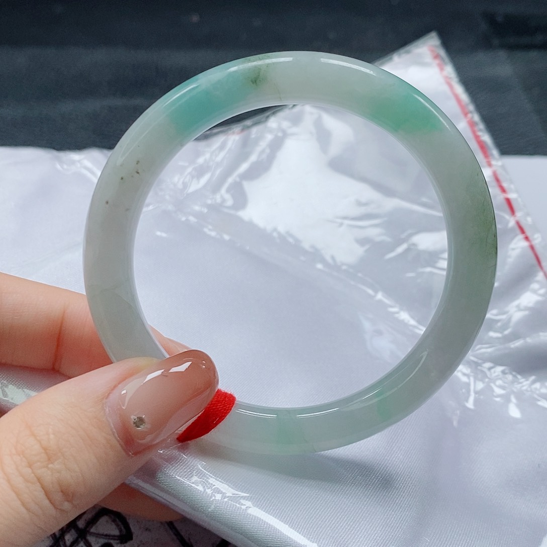 【闪购商品】未镶嵌手镯（圆镯）翡翠443号