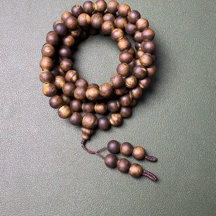 沉香手串感*海南张勺子树心油老料38克