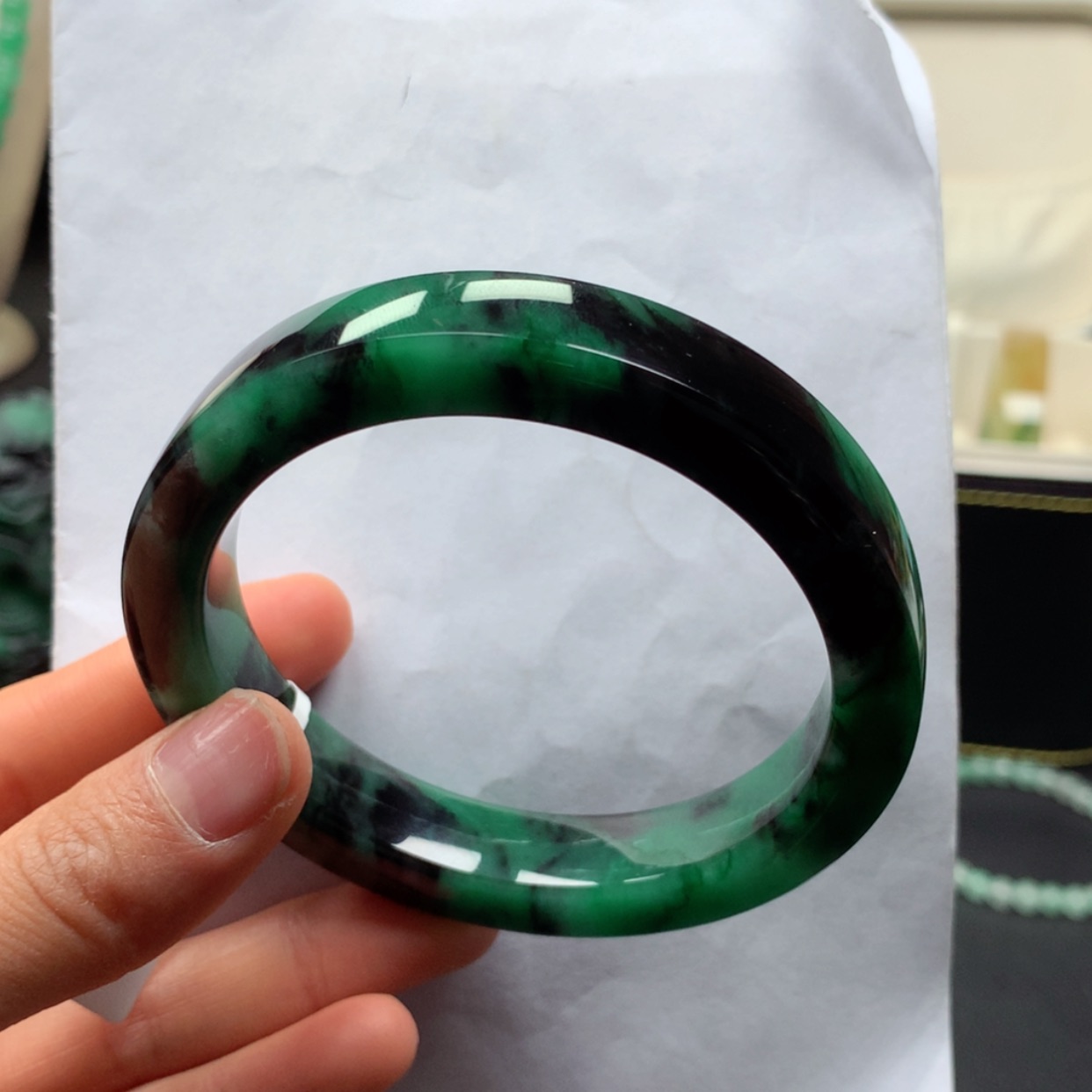 【闪购商品】石英质玉手镯未镶嵌戈****…