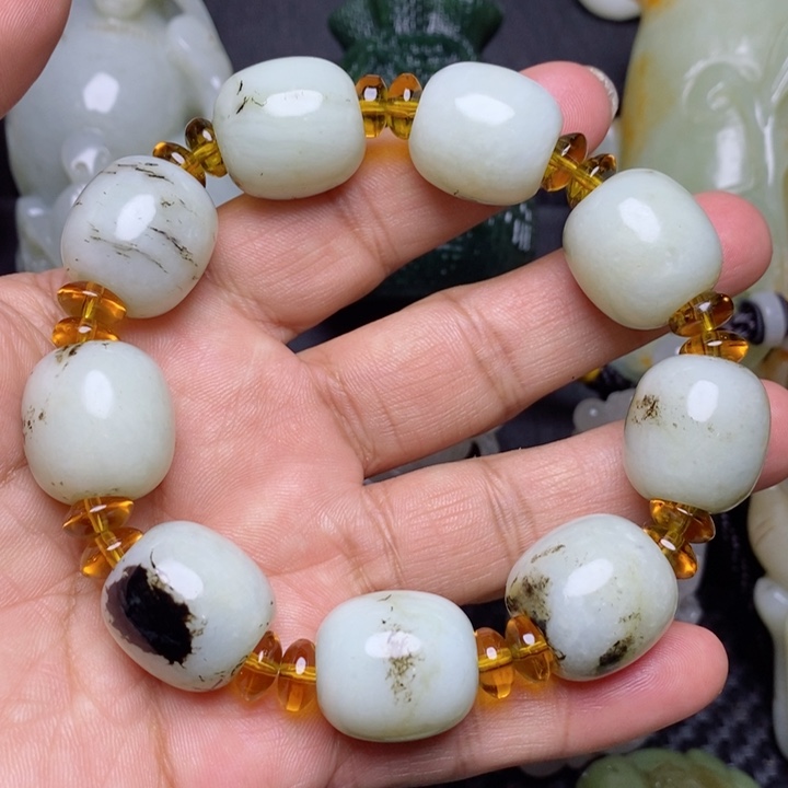 和田玉颈饰未镶嵌