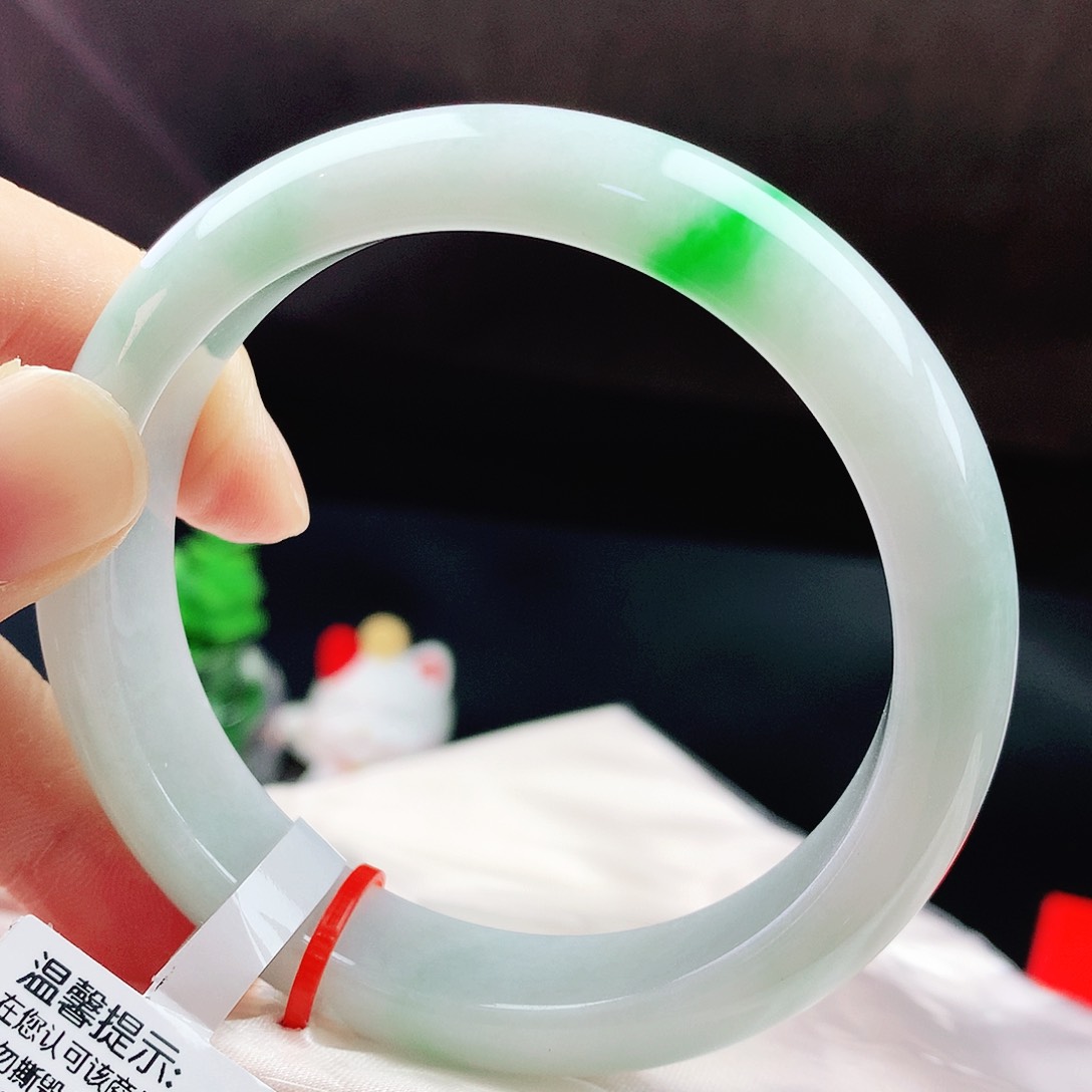 未镶嵌手镯翡翠56圈