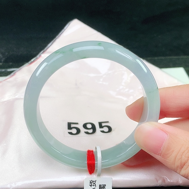 未镶嵌手镯翡翠翡翠手镯