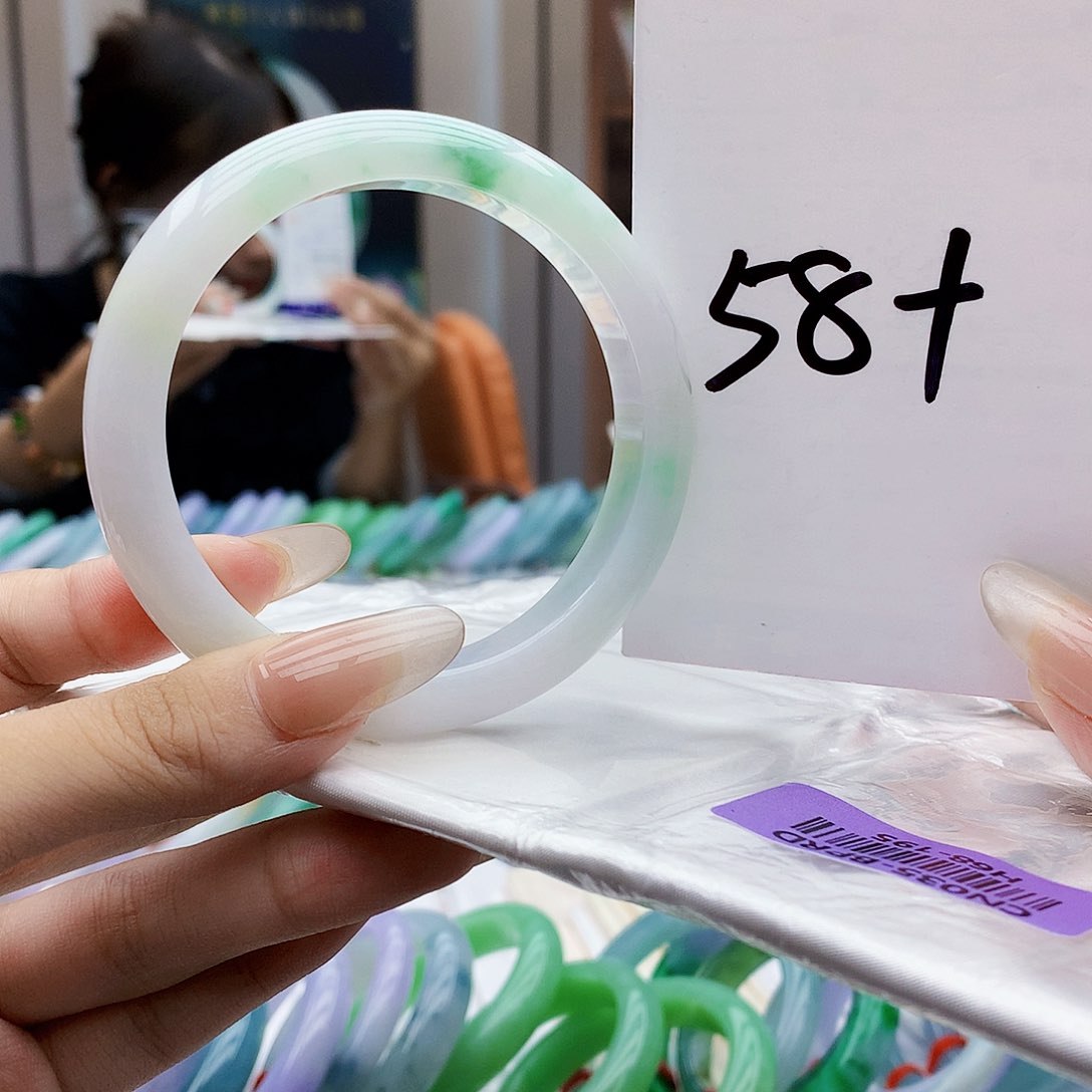 翡翠手镯未镶嵌h