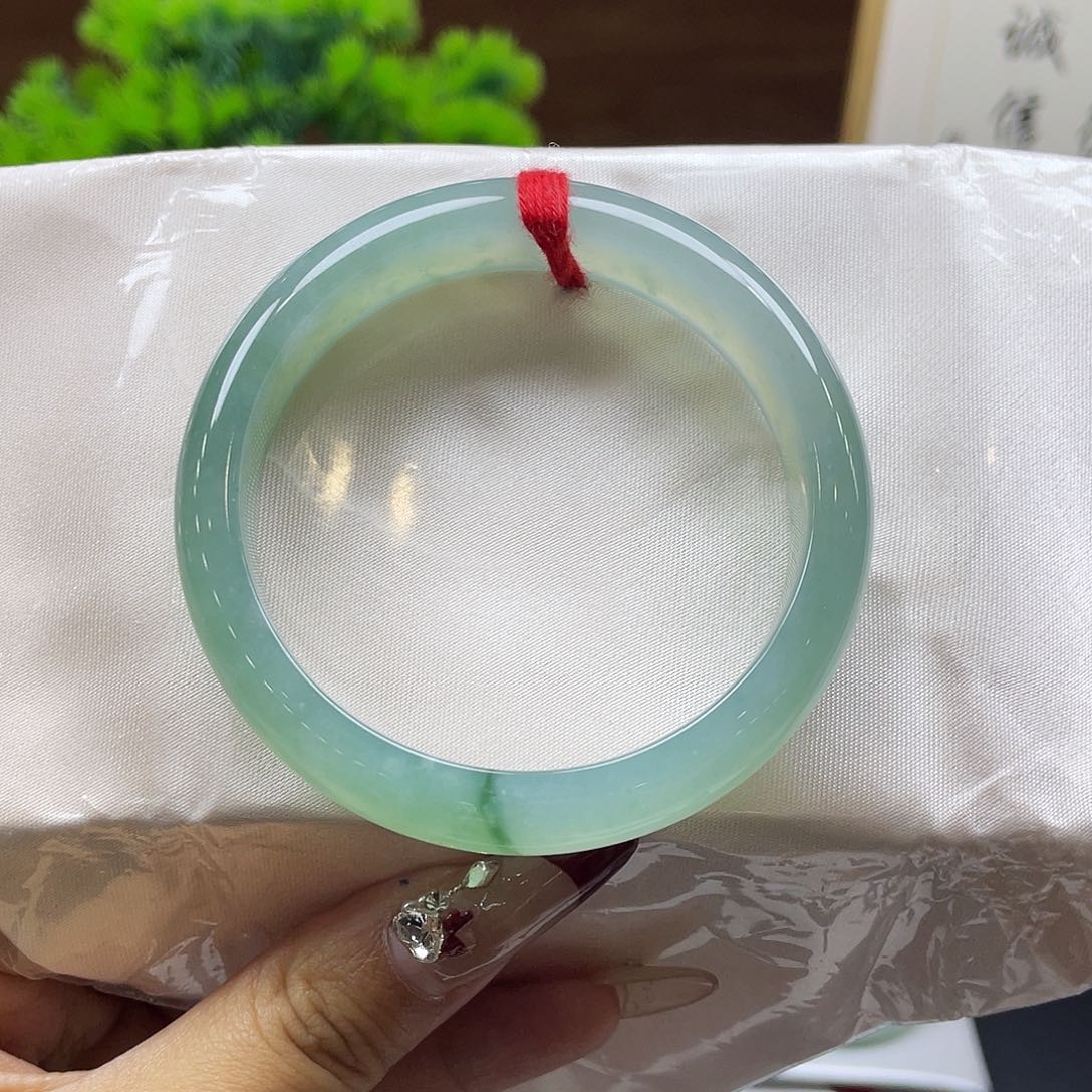 翡翠手镯未镶嵌10 号链接