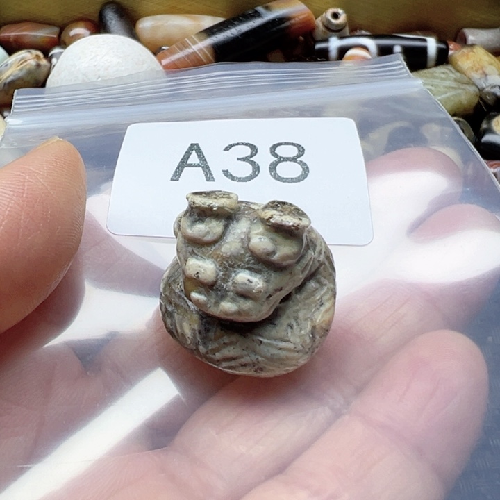 毛***子玛瑙/玉髓未镶嵌手链