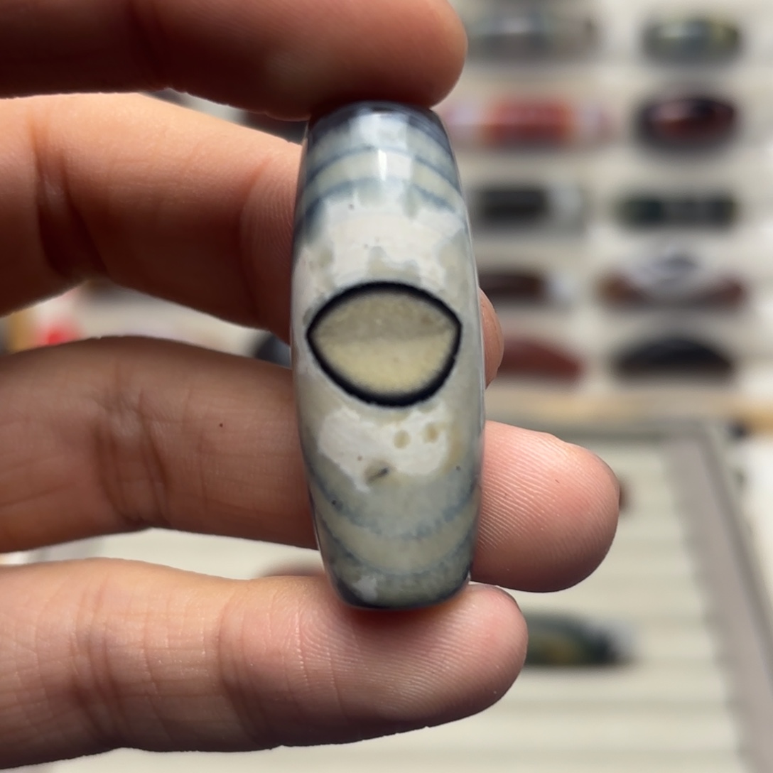 辜****玛瑙/玉髓未镶嵌吊坠3