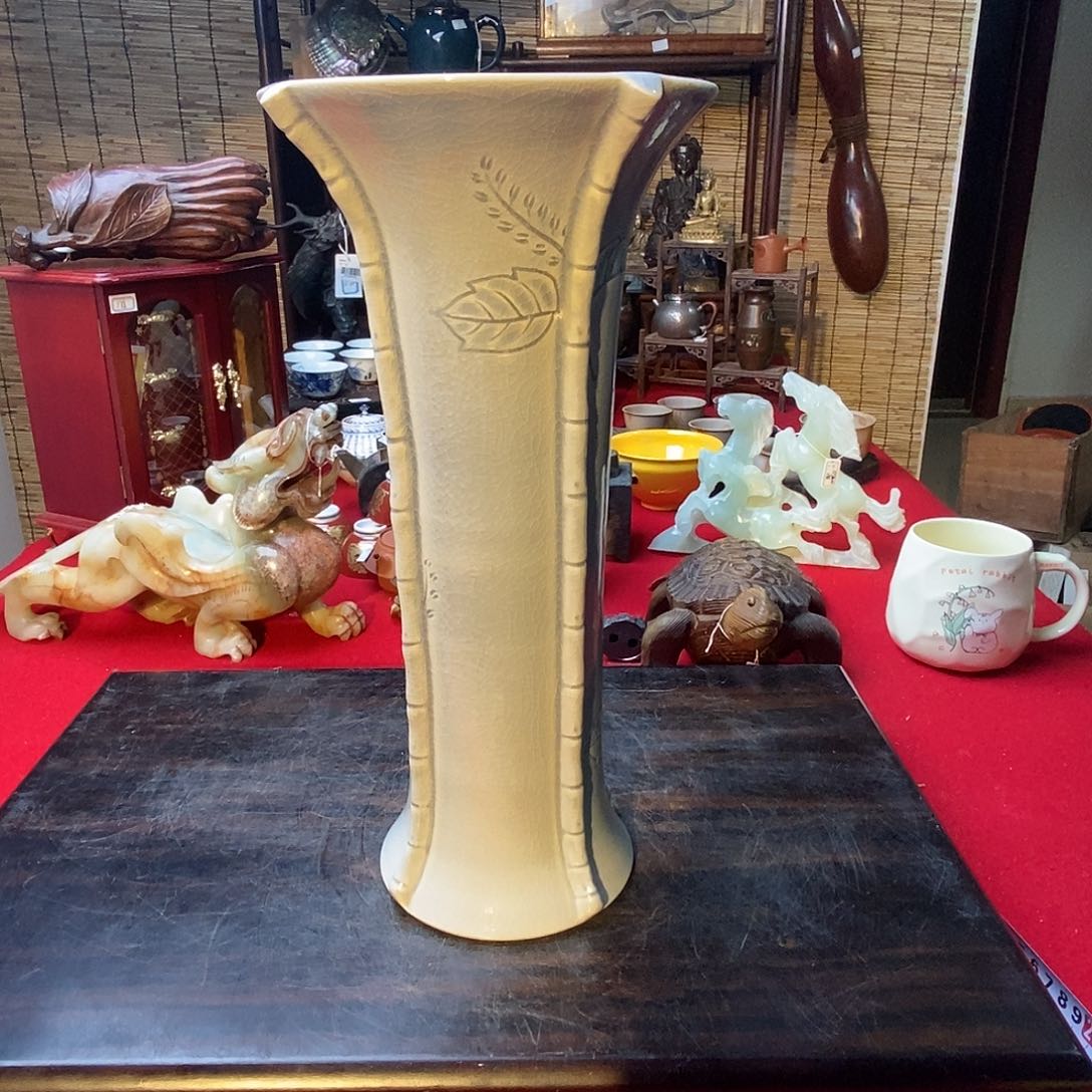 精美陶瓷花瓶一客c13