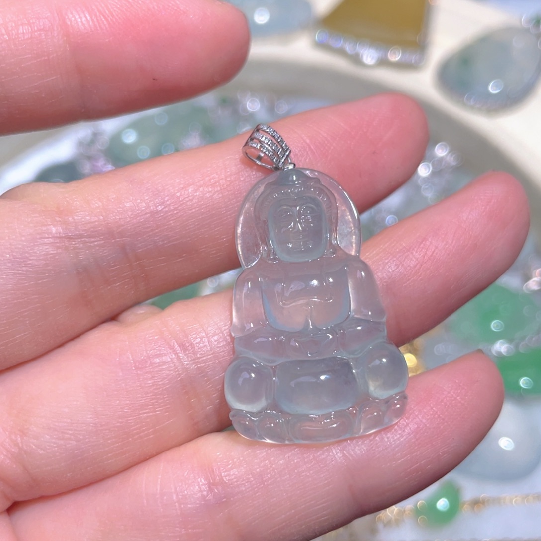 翡翠颈饰18K金镶嵌翡翠