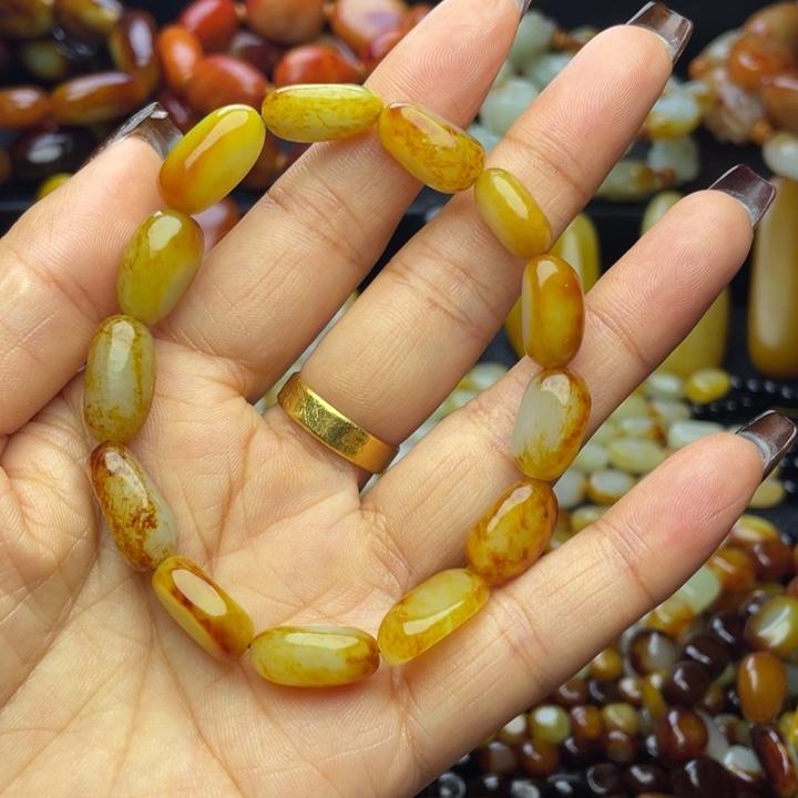 和田玉未镶嵌手链