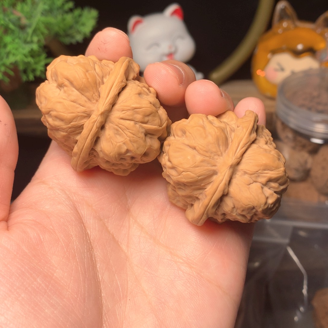 文玩核桃把件半**了蛤蟆头