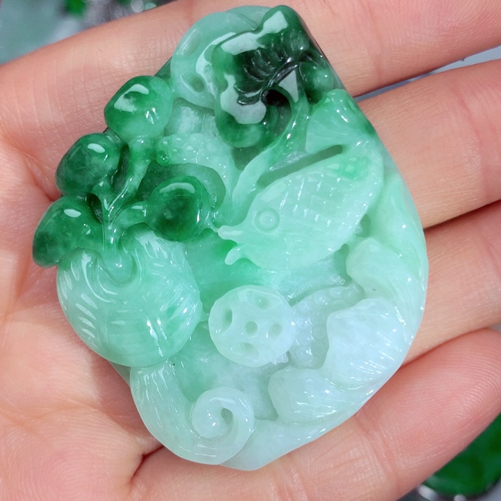 翡翠吊坠(不含链)未镶嵌